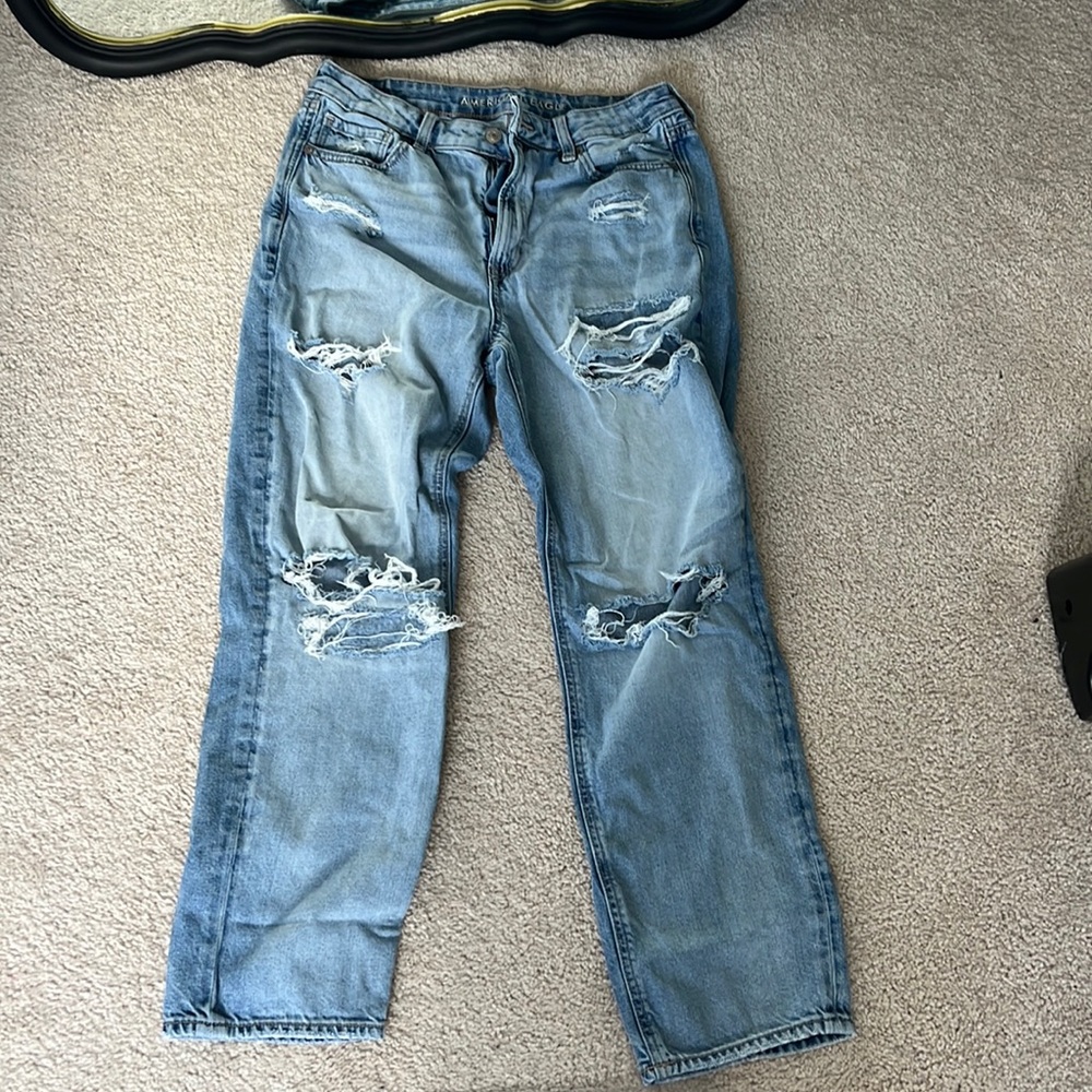 High waisted jeans